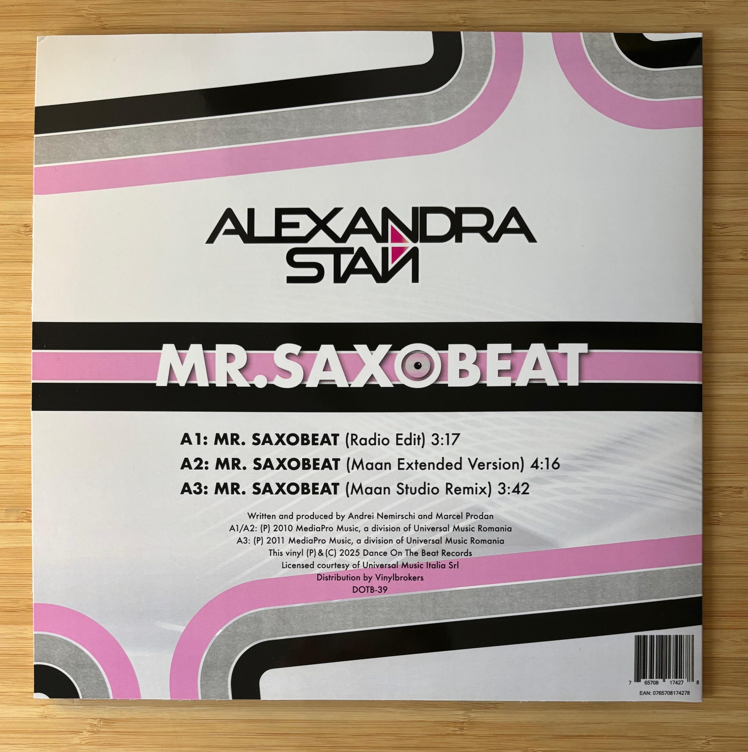ALEXANDRA STAN  "MR. SAXOBEAT" - Imagen 8