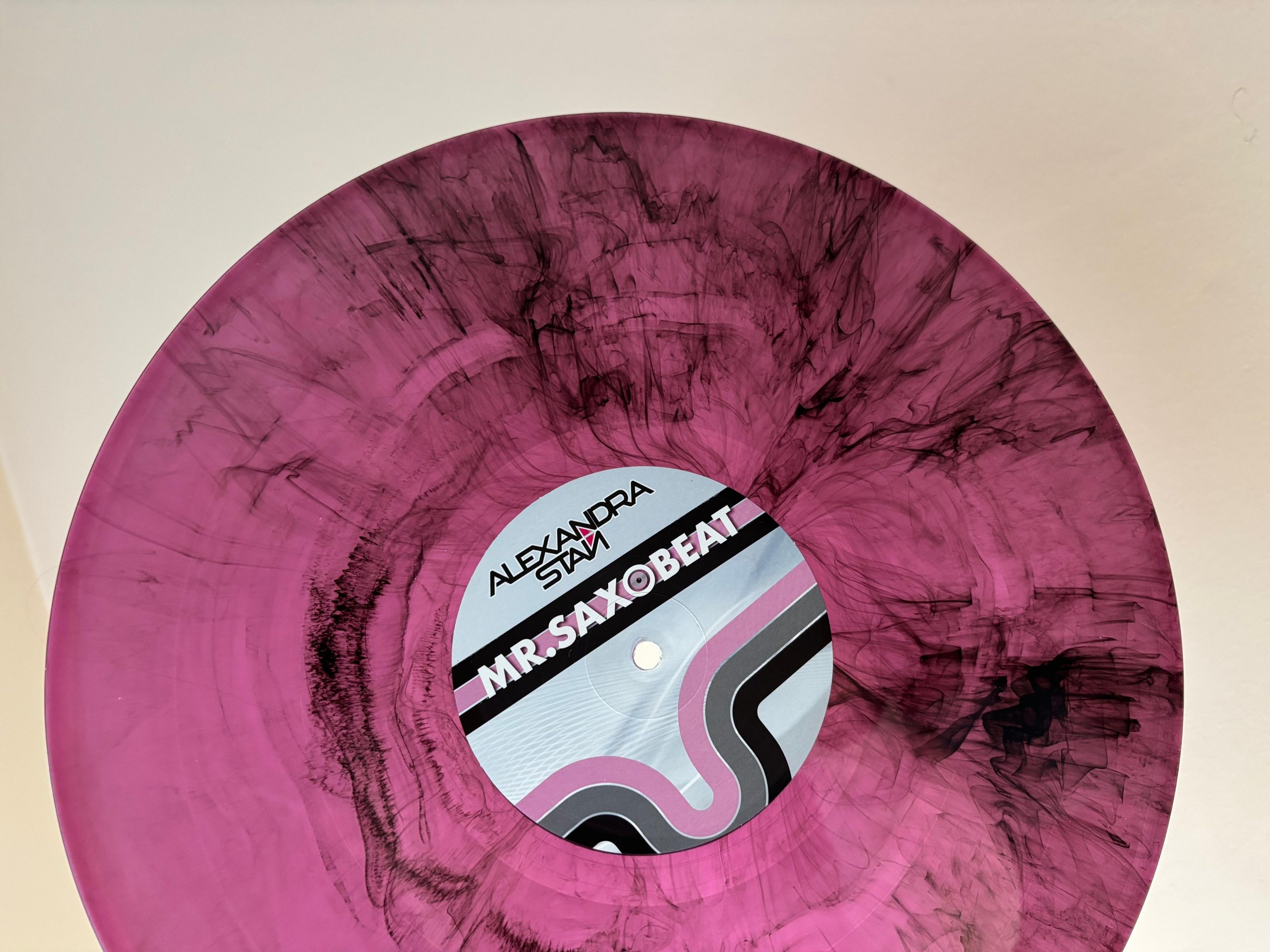 ALEXANDRA STAN  "MR. SAXOBEAT" - Imagen 4