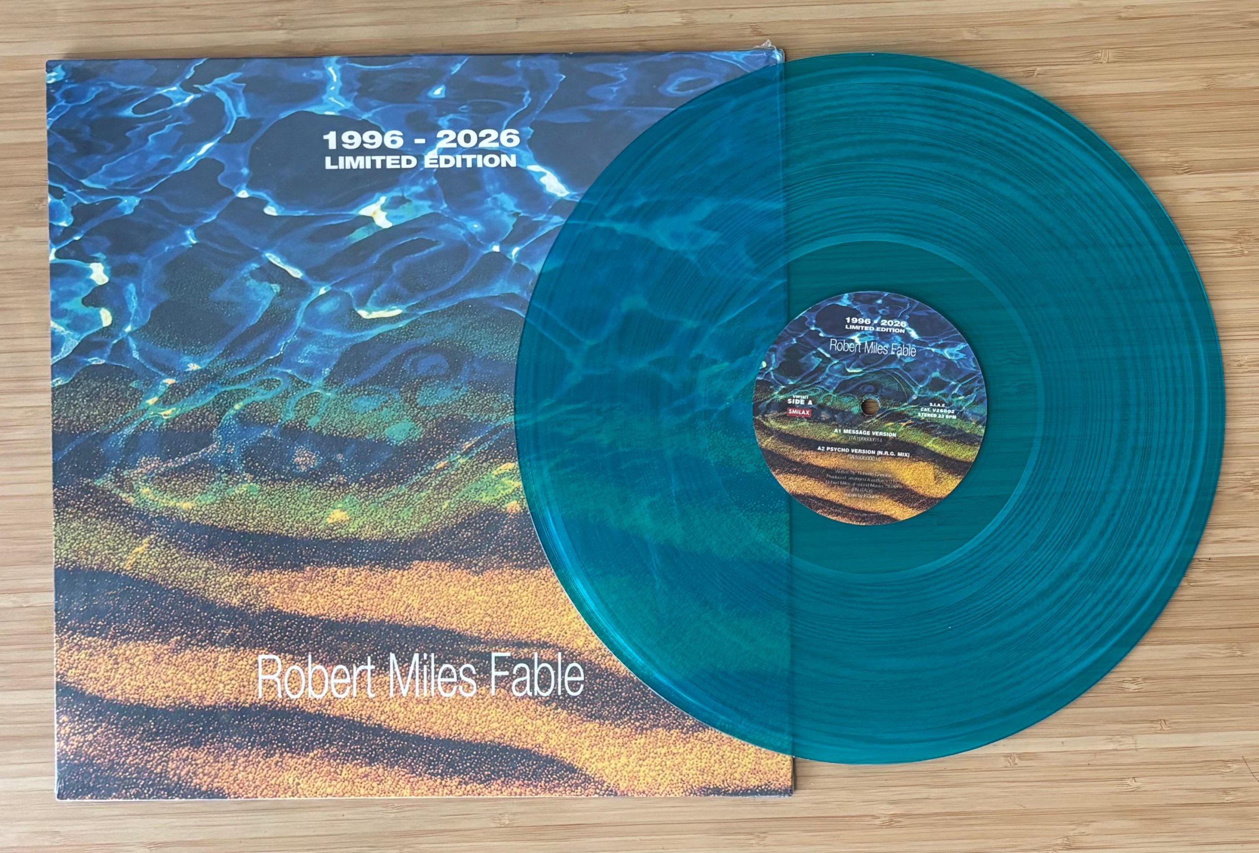 ROBERT MILES - FABLE (1996-2026)AZUL TRANSPARENTE 🩵  - Imagen 4